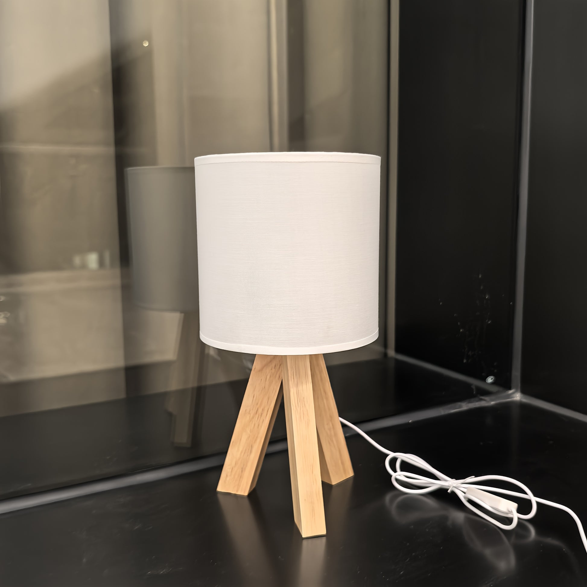Abajur de Mesa Pequeno, Abajur Infantil Fofo com Cúpula de Tecido e Base de Tripé de Madeira, Luminária de Mesa de Cabeceira, Adequado para Crianças, Escritório, Estudo, Quarto, Dormitório, Mesa de Centro