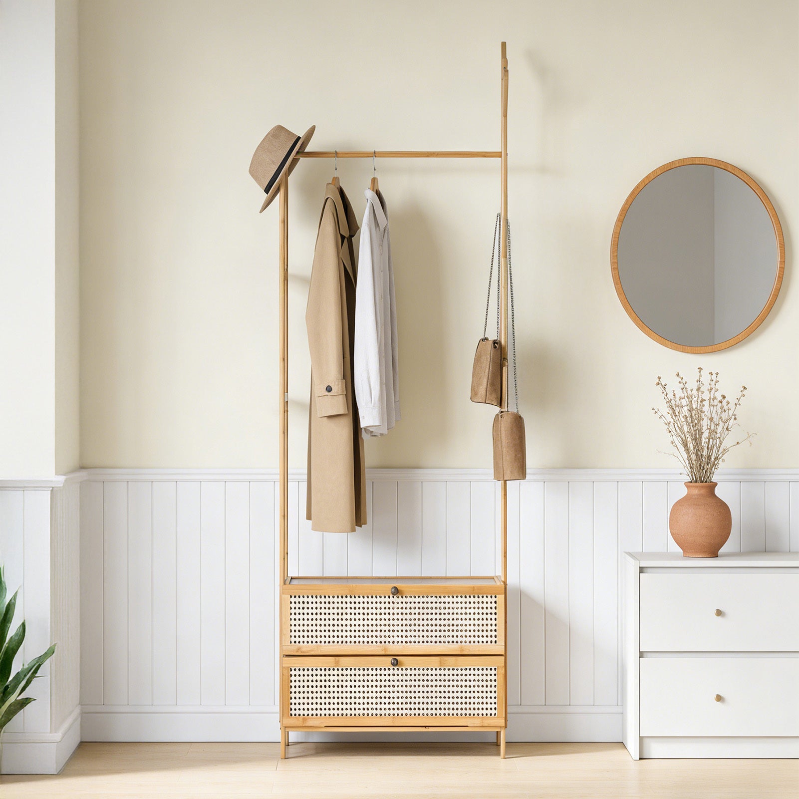 Suporte de Sapatos Oculto de Bambu para Poupar Espaço com Cabide - Armário de Sapatos com Design Ventilado, Cabide, Armário Aberto, Suporte de Roupa e Casacos Multiusos com Ganchos, Barra de Roupa de Madeira com Prateleiras para Hall de Entrada e Sala de Estar (Madeira Natural, 50x30x161cm)