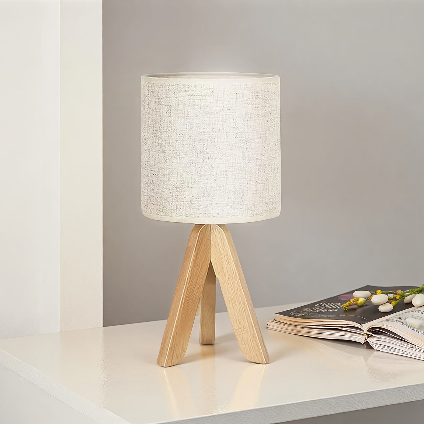 Abajur de Mesa Pequeno, Abajur Infantil Fofo com Cúpula de Tecido e Base de Tripé de Madeira, Luminária de Mesa de Cabeceira, Adequado para Crianças, Escritório, Estudo, Quarto, Dormitório, Mesa de Centro
